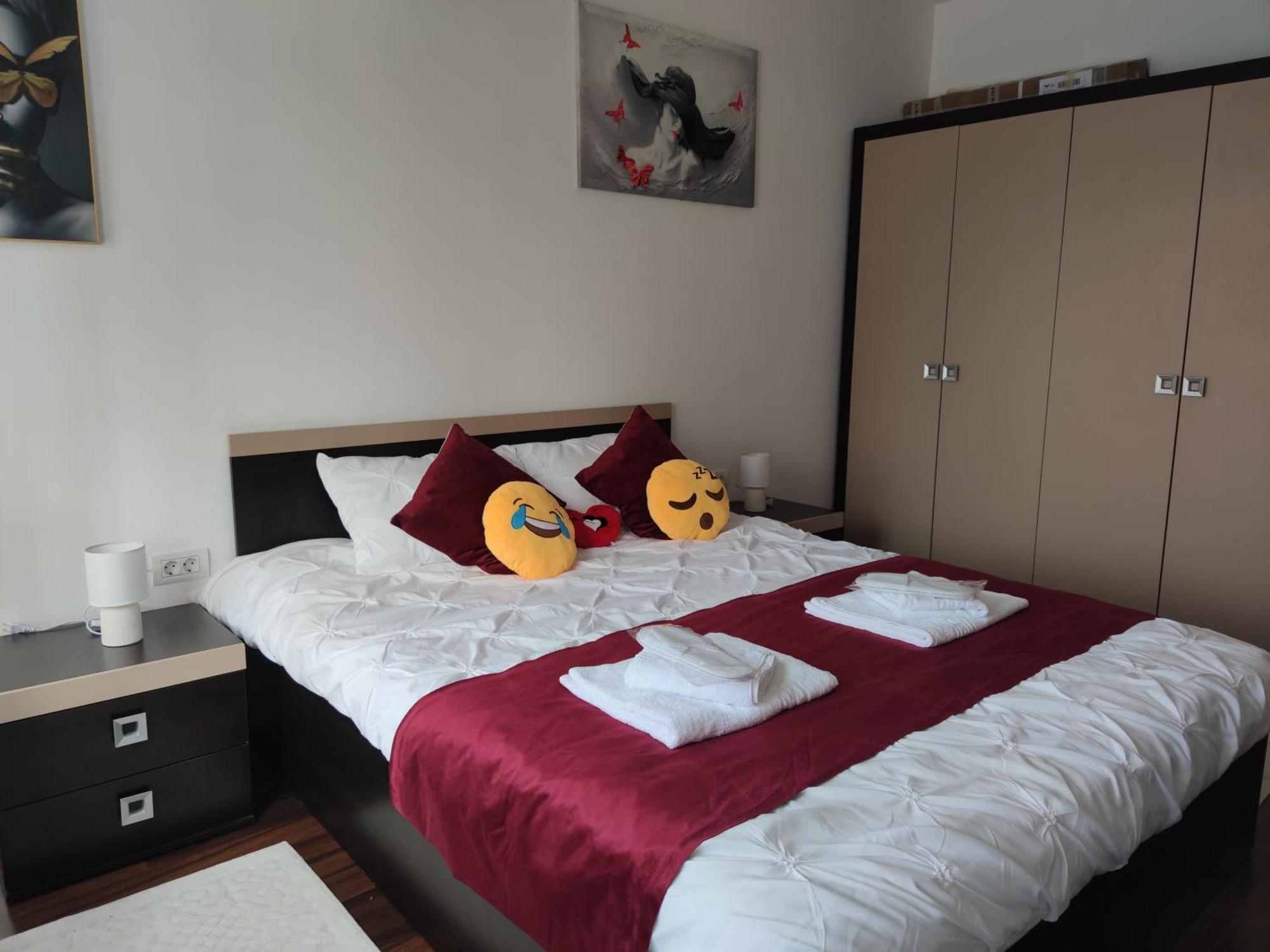 Cozy Magic House - Unirii Square Apartment บูคาเรสต์ ภายนอก รูปภาพ