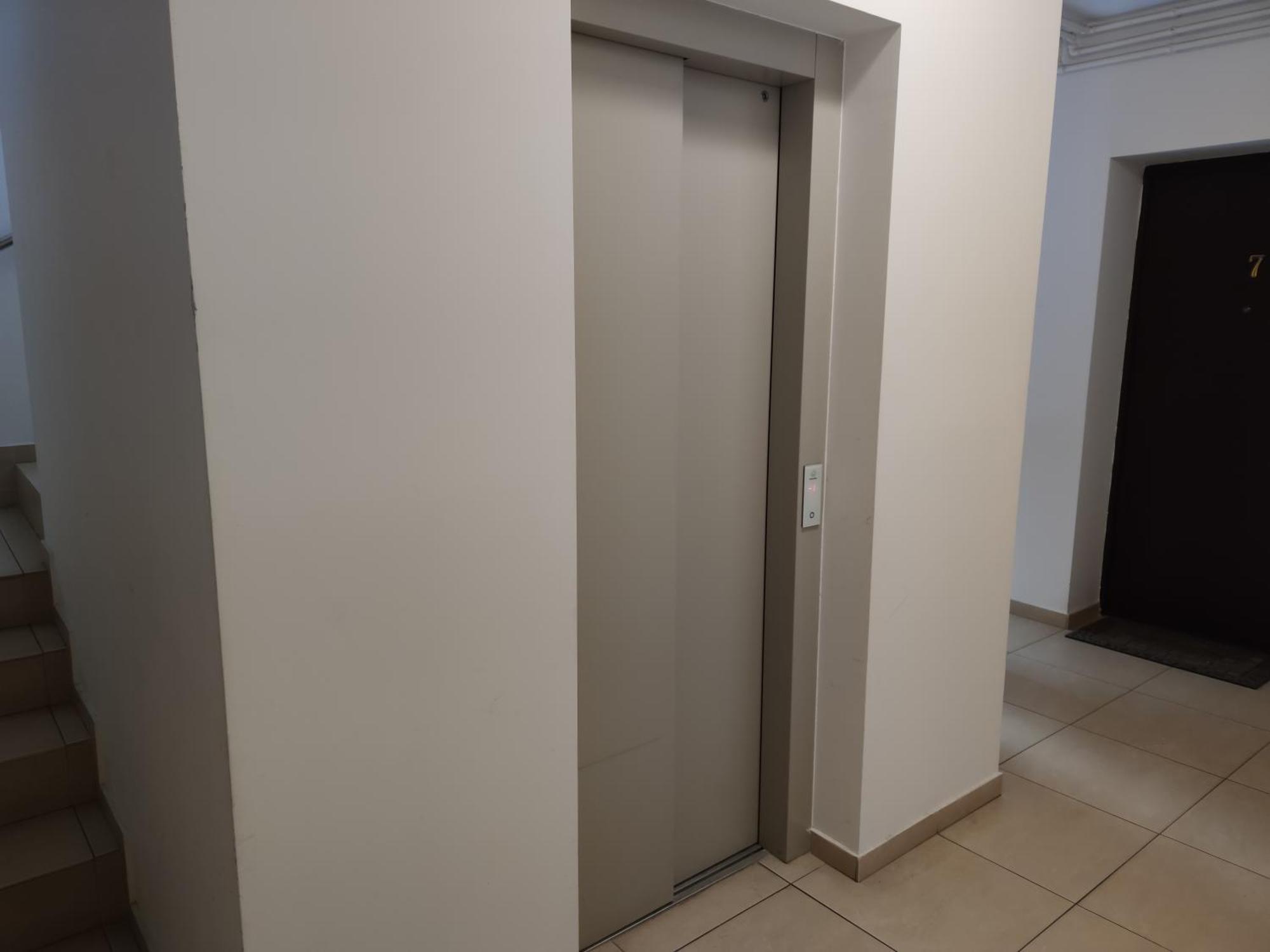 Cozy Magic House - Unirii Square Apartment บูคาเรสต์ ภายนอก รูปภาพ