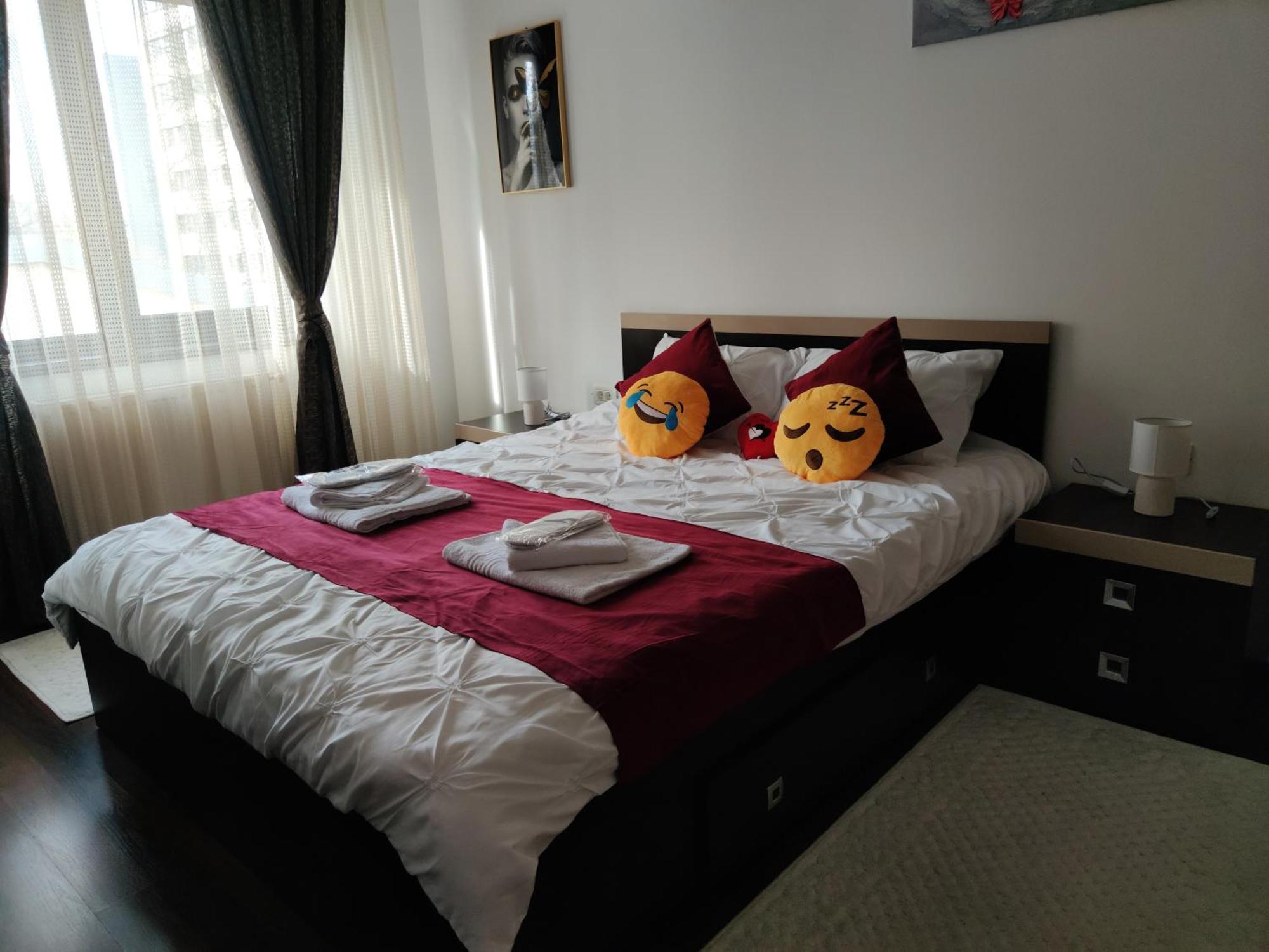 Cozy Magic House - Unirii Square Apartment บูคาเรสต์ ภายนอก รูปภาพ